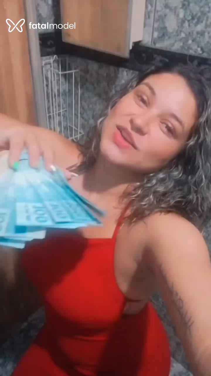 Acompanhante mulher loira (o) de olhos castanhos - Soyonara