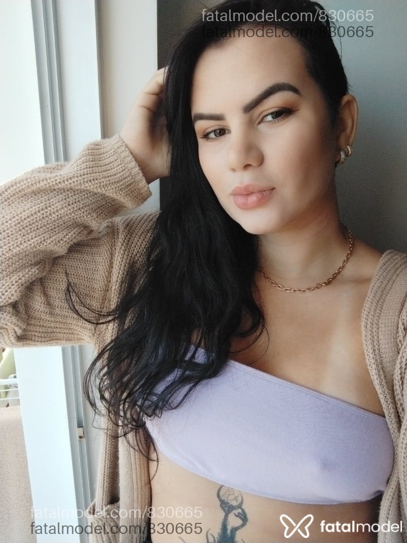 Acompanhante mulher morena (o) de olhos castanhos - Aninha