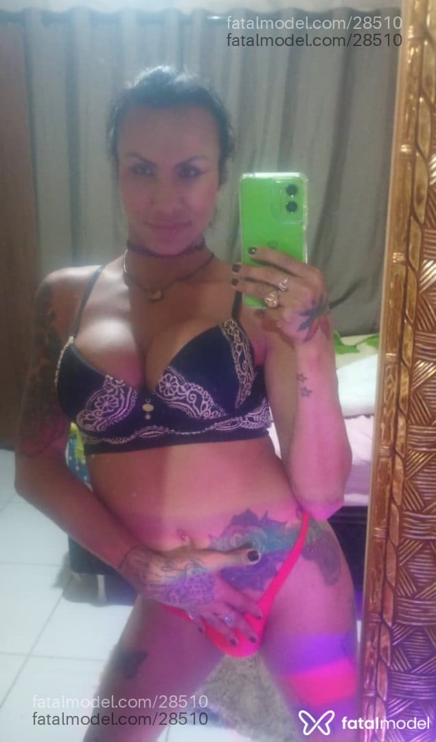 Acompanhante travesti morena (o) de olhos castanhos - Roberta Stoor