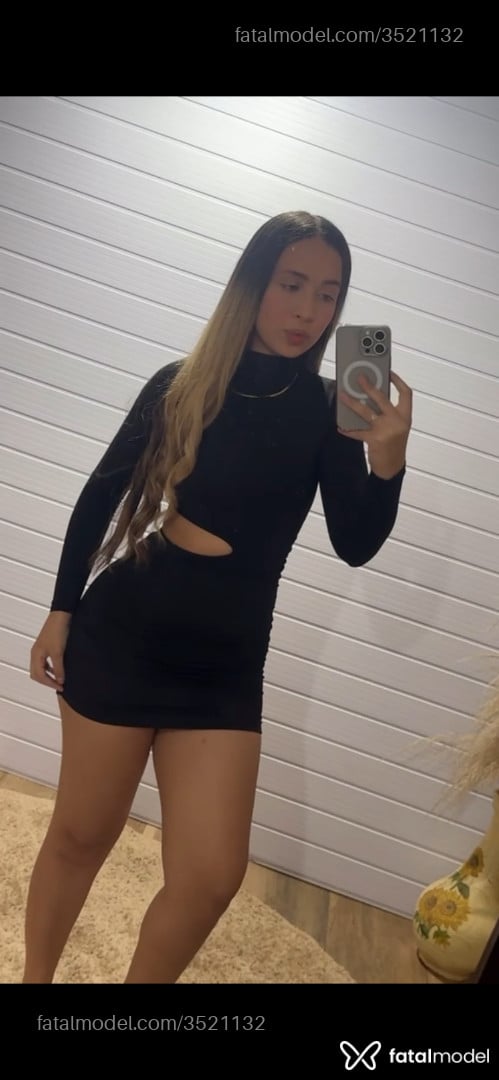 Acompanhante mulher loira (o) de olhos verdes - Victoria Monteiro