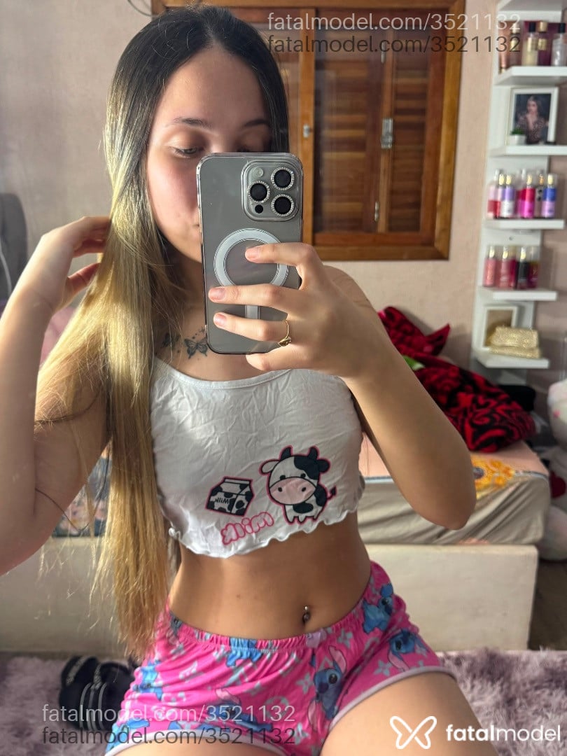 Acompanhante mulher loira (o) de olhos verdes - Victoria Monteiro
