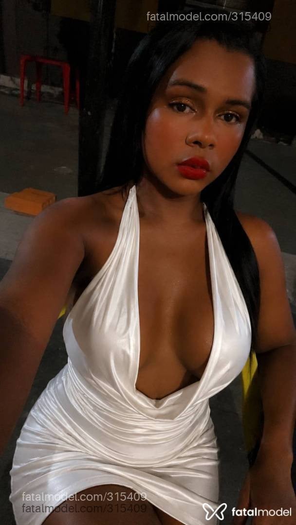Acompanhante travesti morena (o) de olhos pretos em Lucas do Rio Verde Acompanhante travesti morena (o) de olhos pretos em Lucas do Rio Verde - Sophia