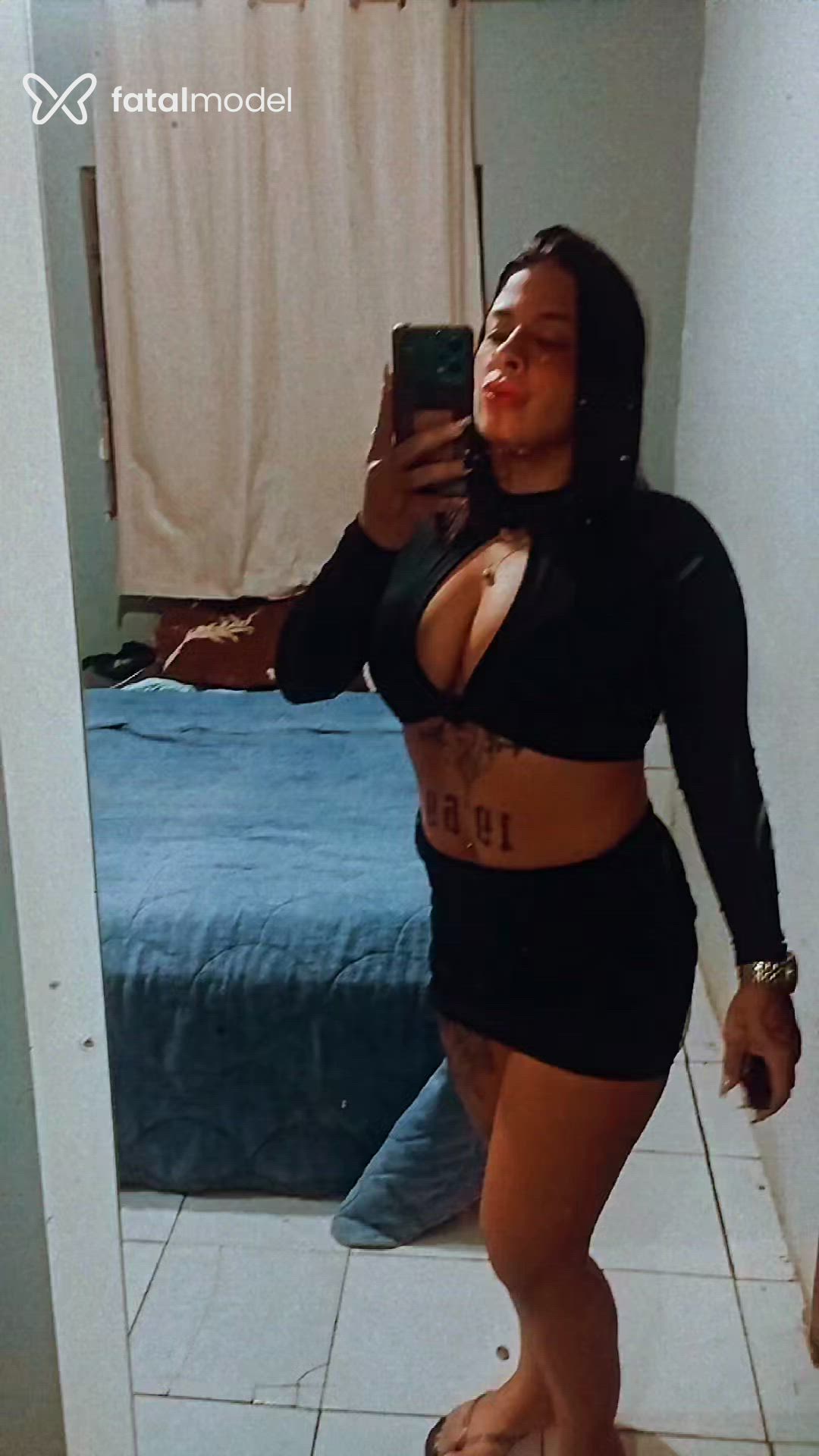 Acompanhante mulher com cabelo castanho de olhos castanhos - Luanna Acompanhante mulher com cabelo castanho de olhos castanhos - Luanna
