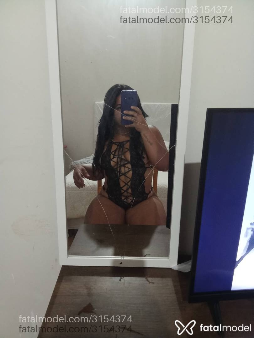 Acompanhante mulher morena (o) de olhos castanhos em Pouso Alegre - Maria Júlia