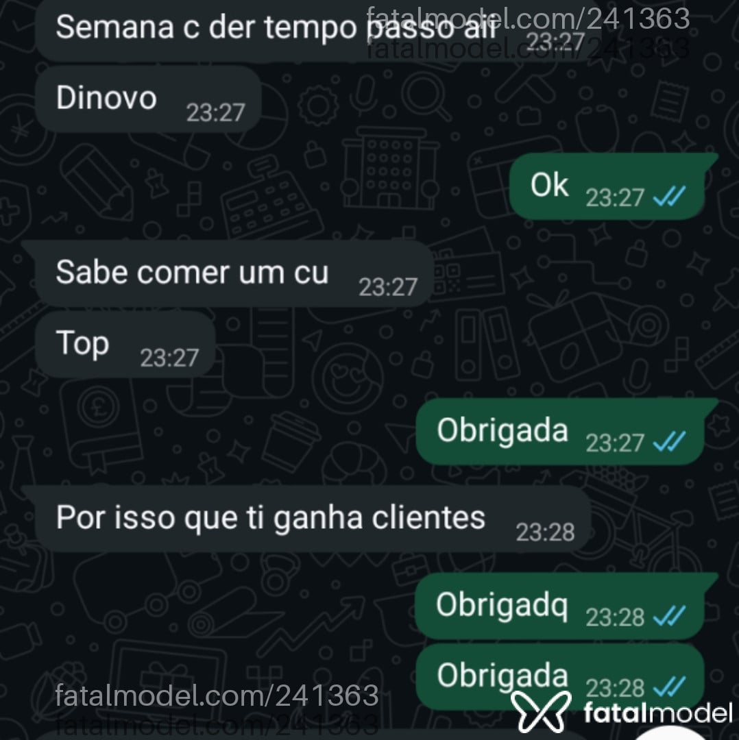 Acompanhante mulher trans morena (o) de olhos pretos - Suh Oliveira