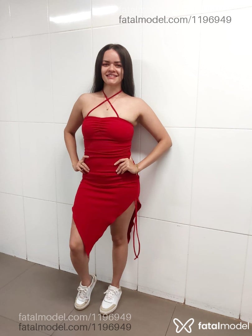 Acompanhante mulher loira (o) de olhos azuis - YSA MODELLO