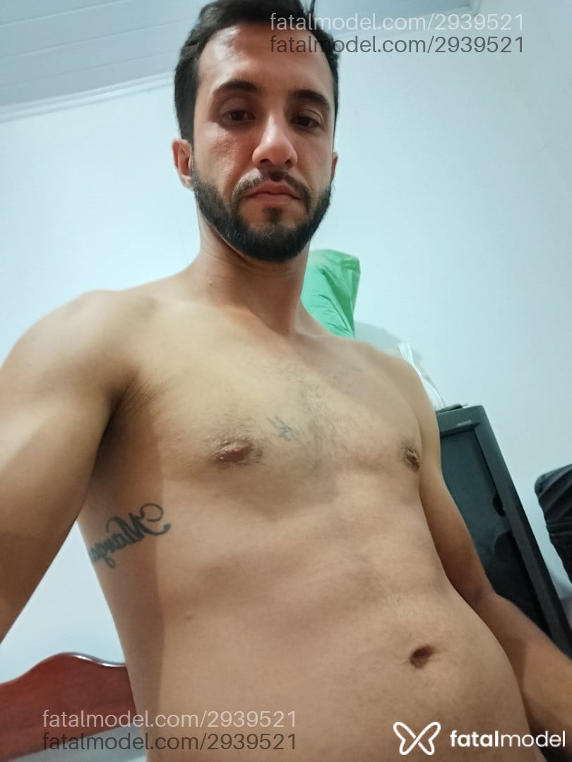 Acompanhante homem com cabelo castanho de olhos castanhos - Dominik Sexlove