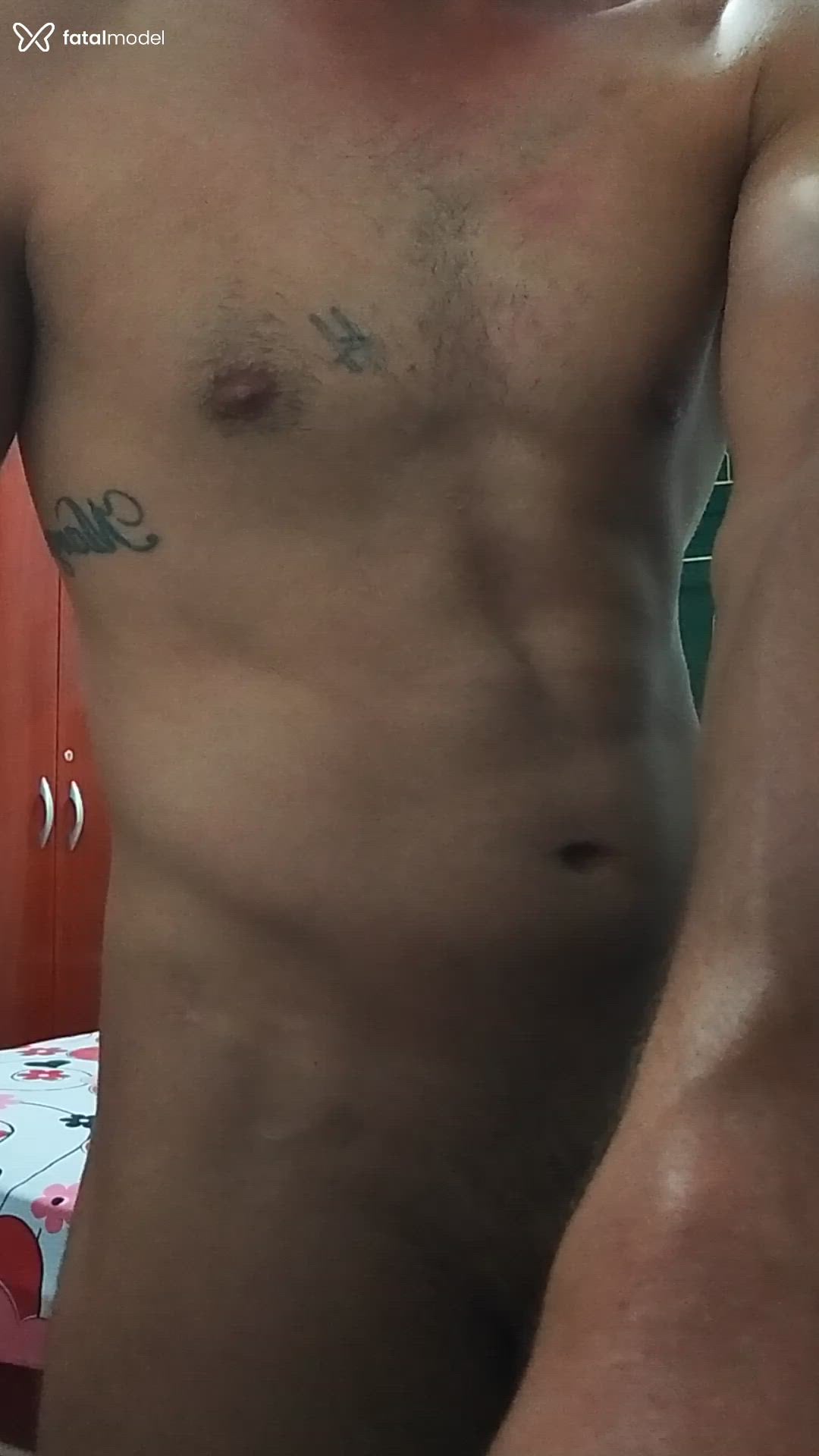Acompanhante homem com cabelo castanho de olhos castanhos - Dominik Sexlove