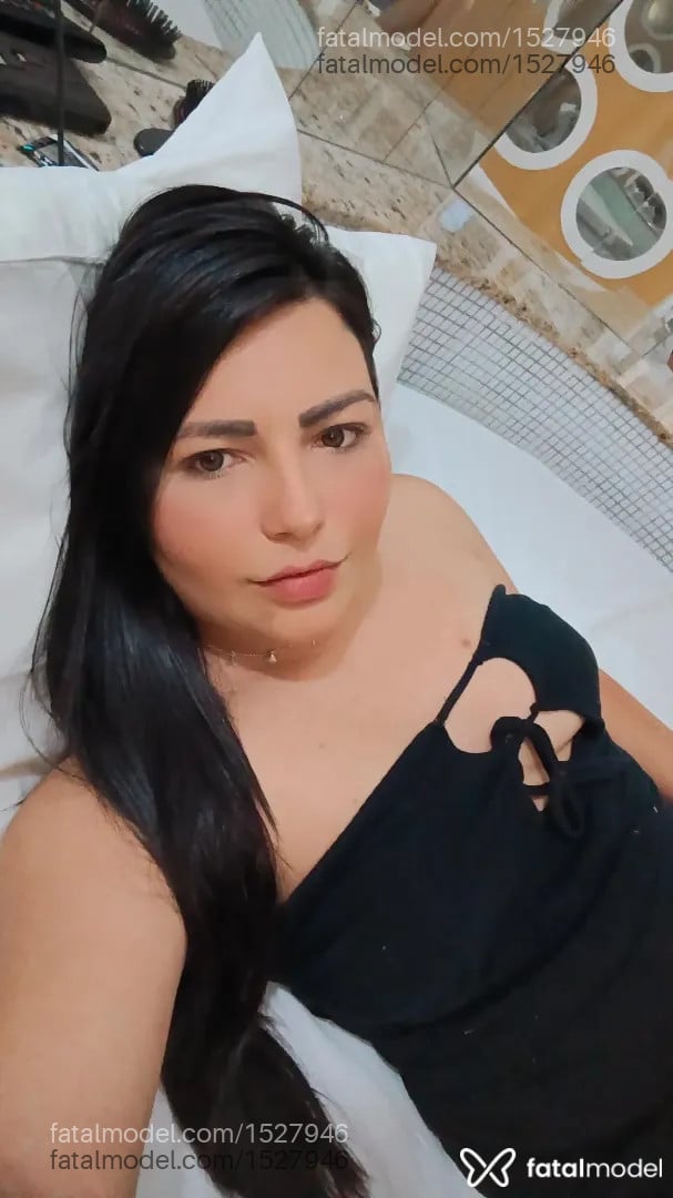 Acompanhante mulher com cabelo castanho de olhos castanhos - Ana Gabriela