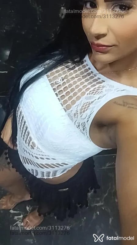 Acompanhante mulher morena (o) de olhos castanhos - Mia Indiana