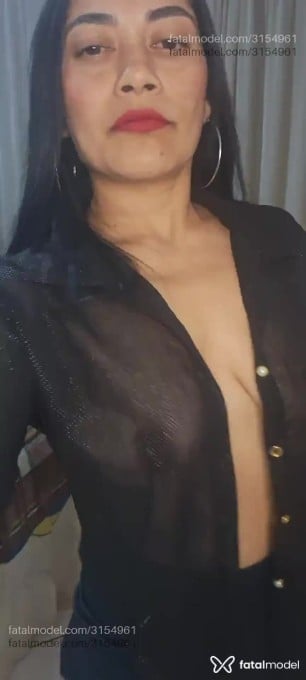 Acompanhante mulher morena (o) de olhos mel em Curitiba - Celine