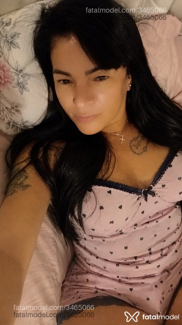 Acompanhante mulher com cabelo castanho de olhos castanhos - Patrícia