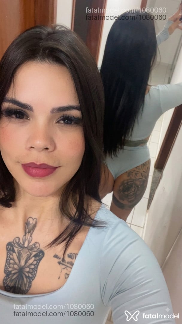 Acompanhante mulher morena (o) de olhos castanhos - Suzi Barth Gaucha
