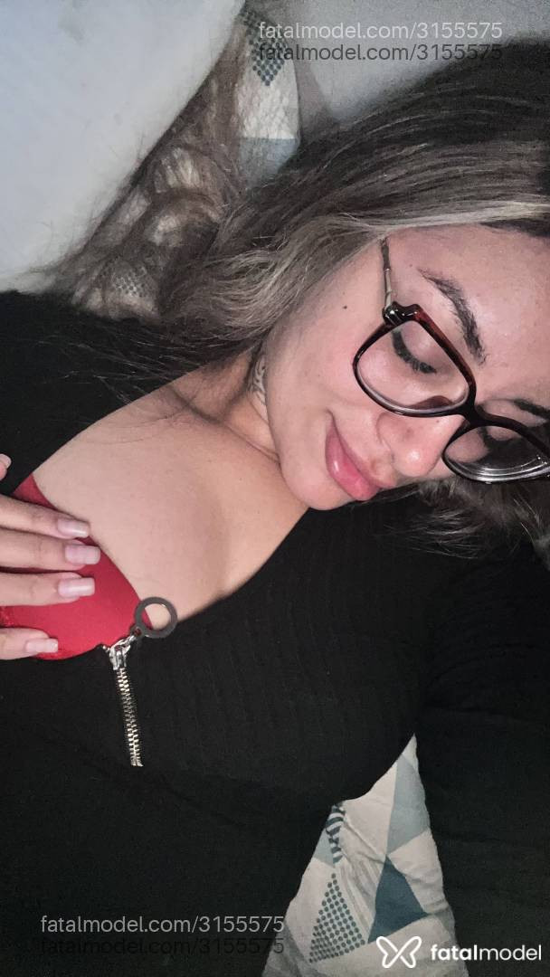Acompanhante mulher loira (o) de olhos castanhos em Virtual - Paula Barbosa
