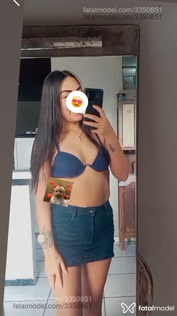 Acompanhante mulher morena (o) de olhos castanhos - Mia Mendes