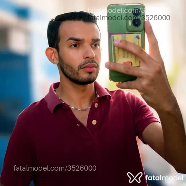 Acompanhante homem morena (o) de olhos pretos - Adilton