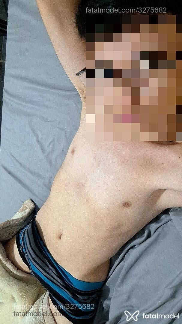Acompanhante homem morena (o) de olhos castanhos - Souza