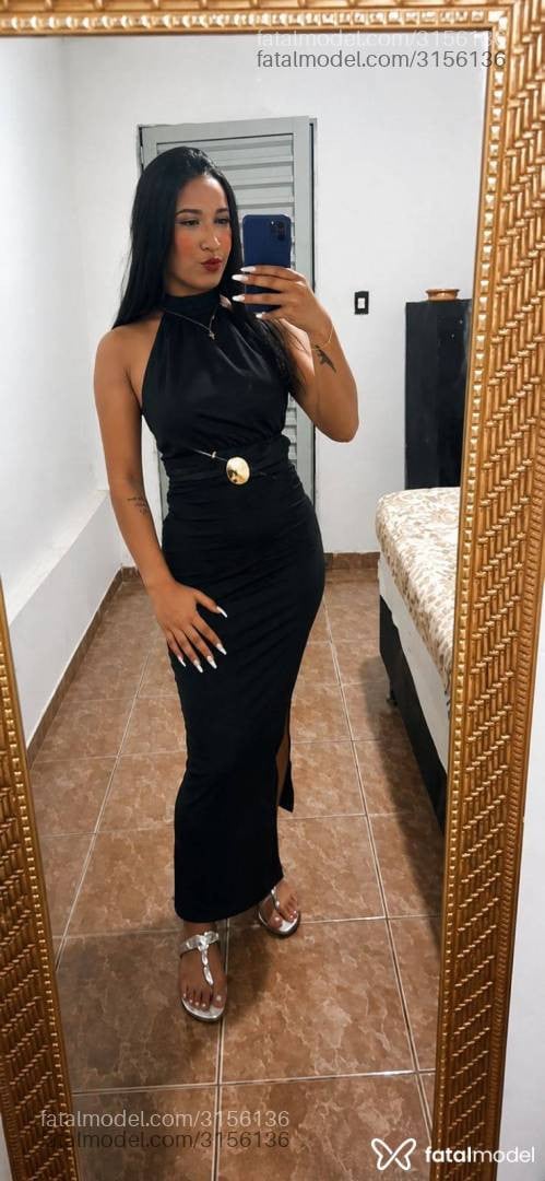 Acompanhante mulher morena (o) de olhos castanhos em Uberlândia - Lua
