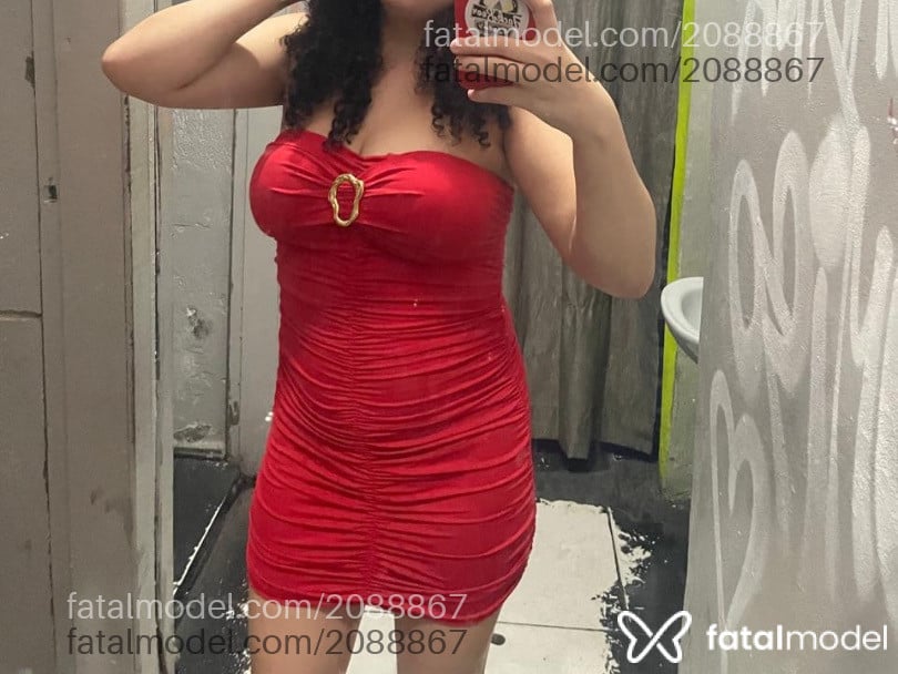 Acompanhante mulher com cabelo castanho de olhos castanhos - Amanda Rosa