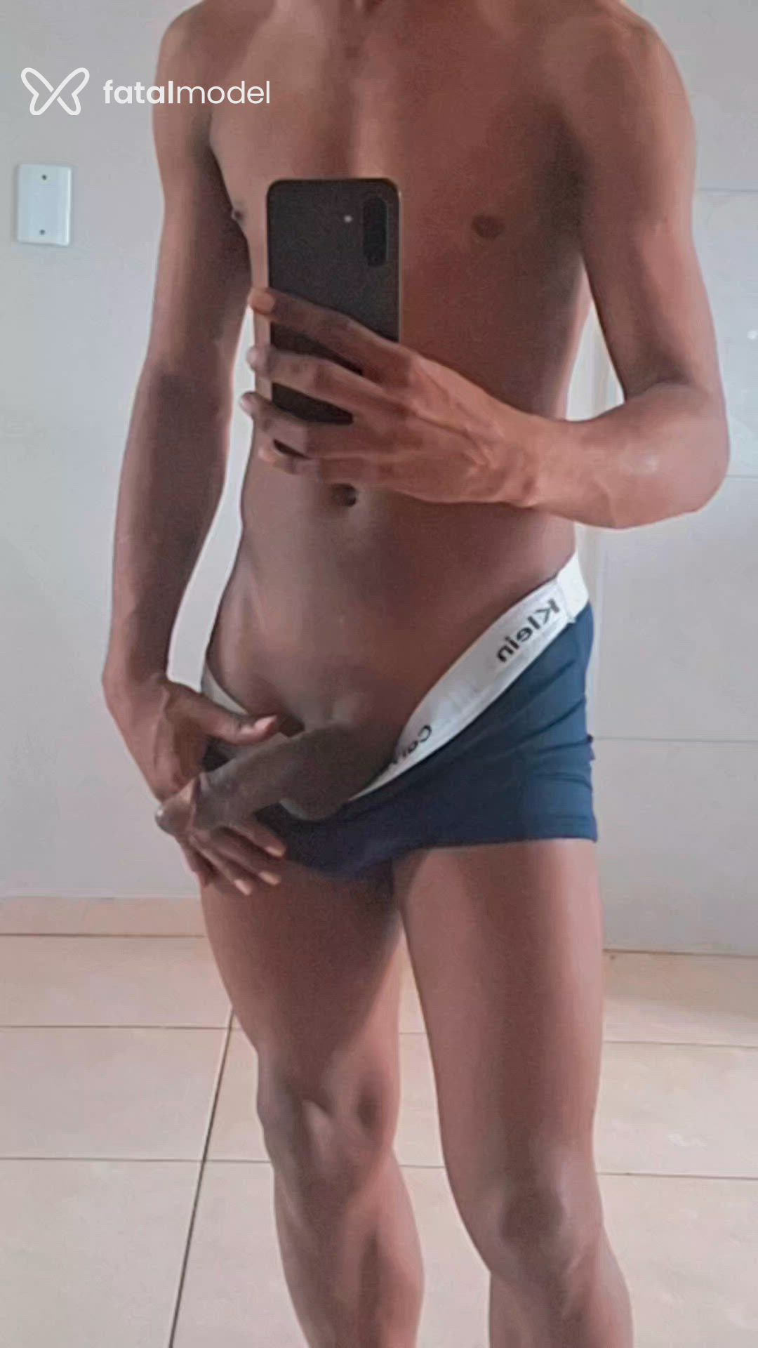 Acompanhante homem morena (o) de olhos pretos - Gringo