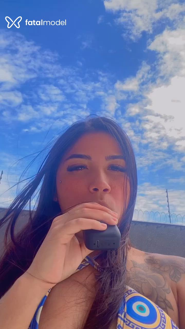 Acompanhante mulher morena (o) de olhos castanhos - Fanny Ruckhaber Acompanhante mulher morena (o) de olhos castanhos - Fanny Ruckhaber