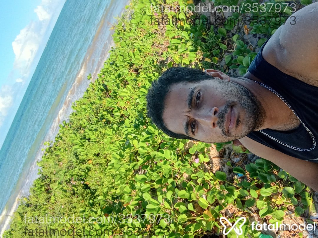 Acompanhante homem com cabelo castanho de olhos pretos - Fabrício Jose Acompanhante homem com cabelo castanho de olhos pretos - Fabrício Jose