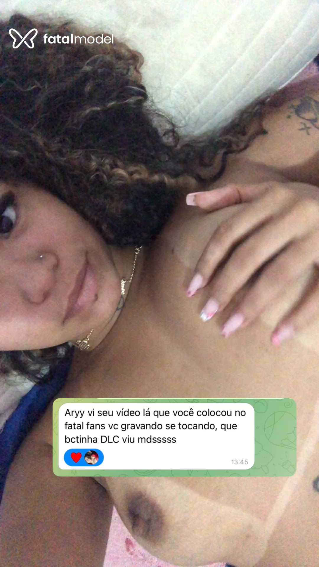 Acompanhante mulher loira (o) de olhos castanhos - Ary Sntts Acompanhante mulher loira (o) de olhos castanhos - Ary Sntts