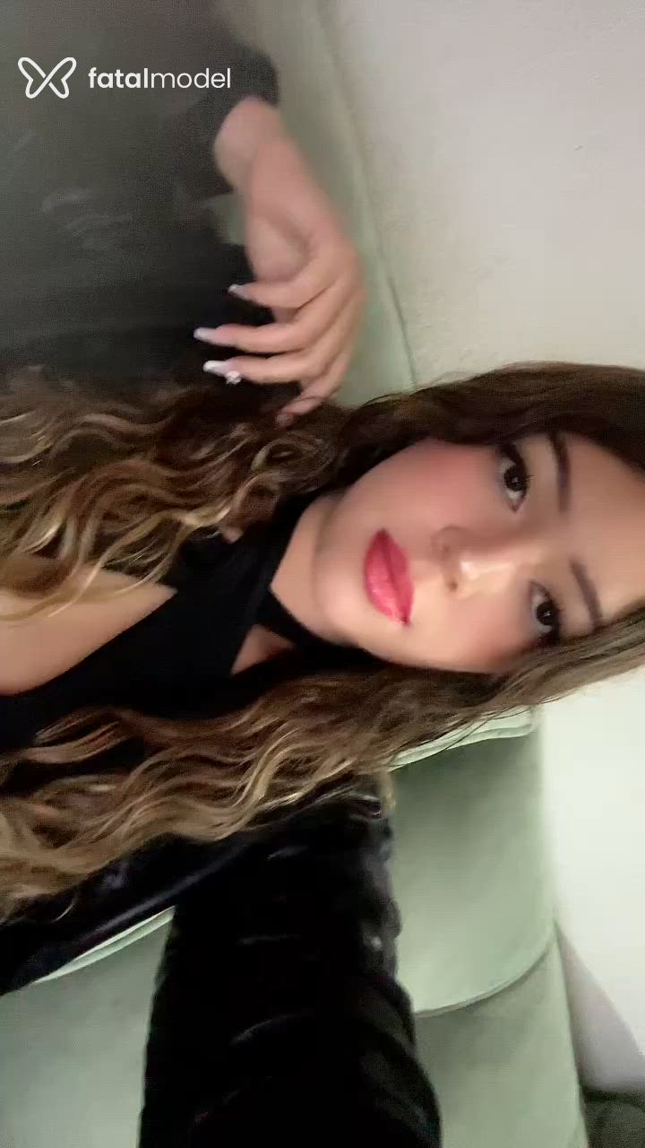 Acompanhante mulher loira (o) de olhos castanhos - Luna Oliveira