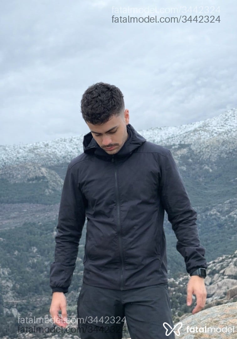 Acompanhante homem com cabelo castanho de olhos castanhos - Dandes