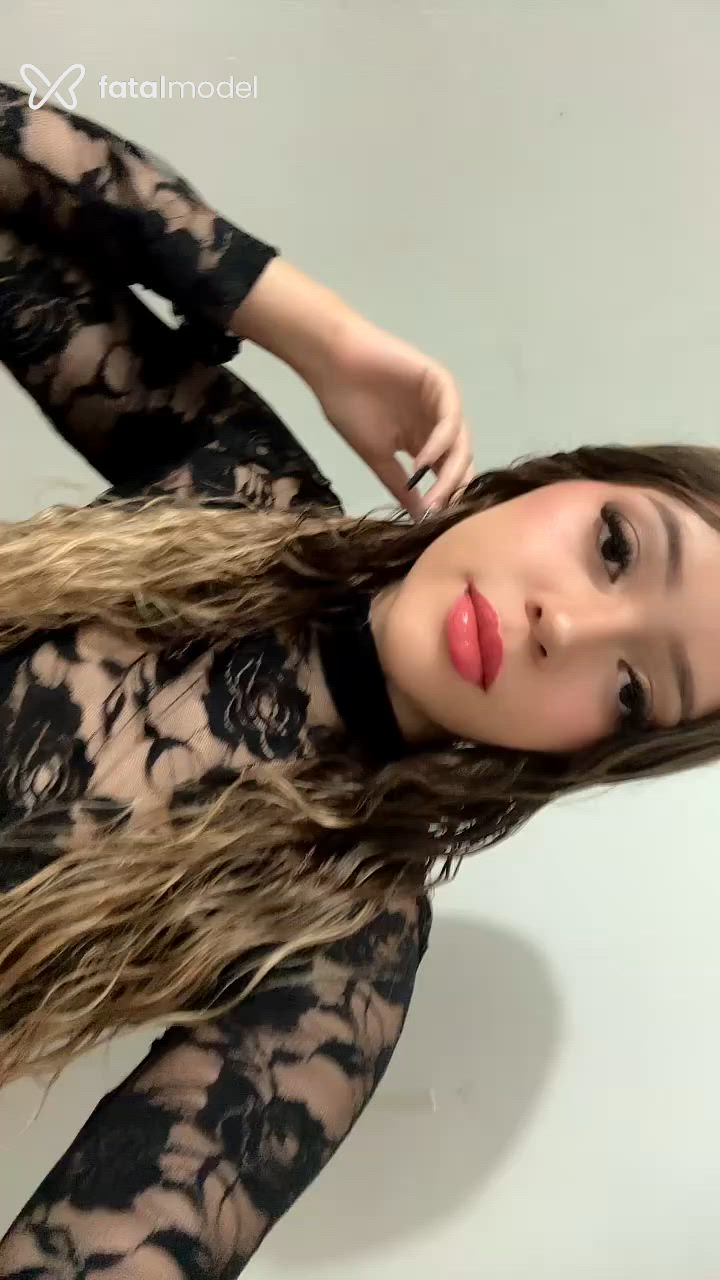 Acompanhante mulher loira (o) de olhos castanhos - Luna Oliveira