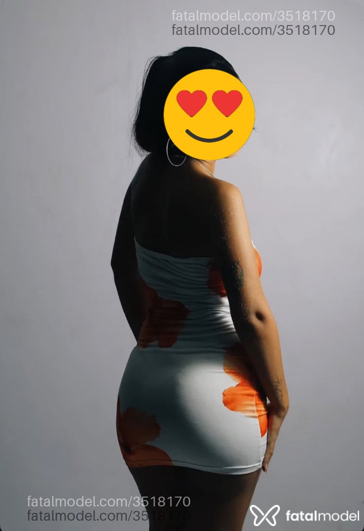 Acompanhante mulher morena (o) de olhos castanhos - Branca