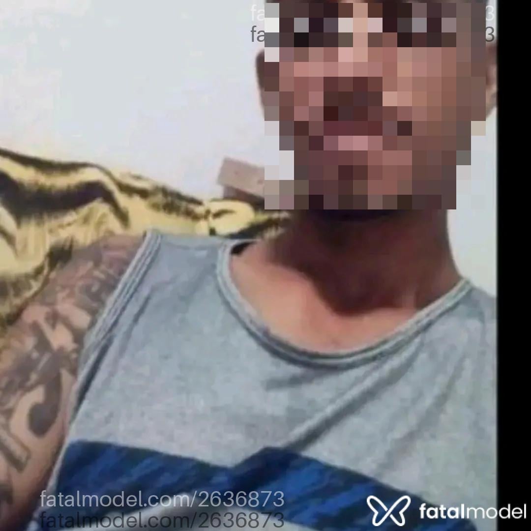 Acompanhante homem com cabelo castanho de olhos castanhos - Matheus