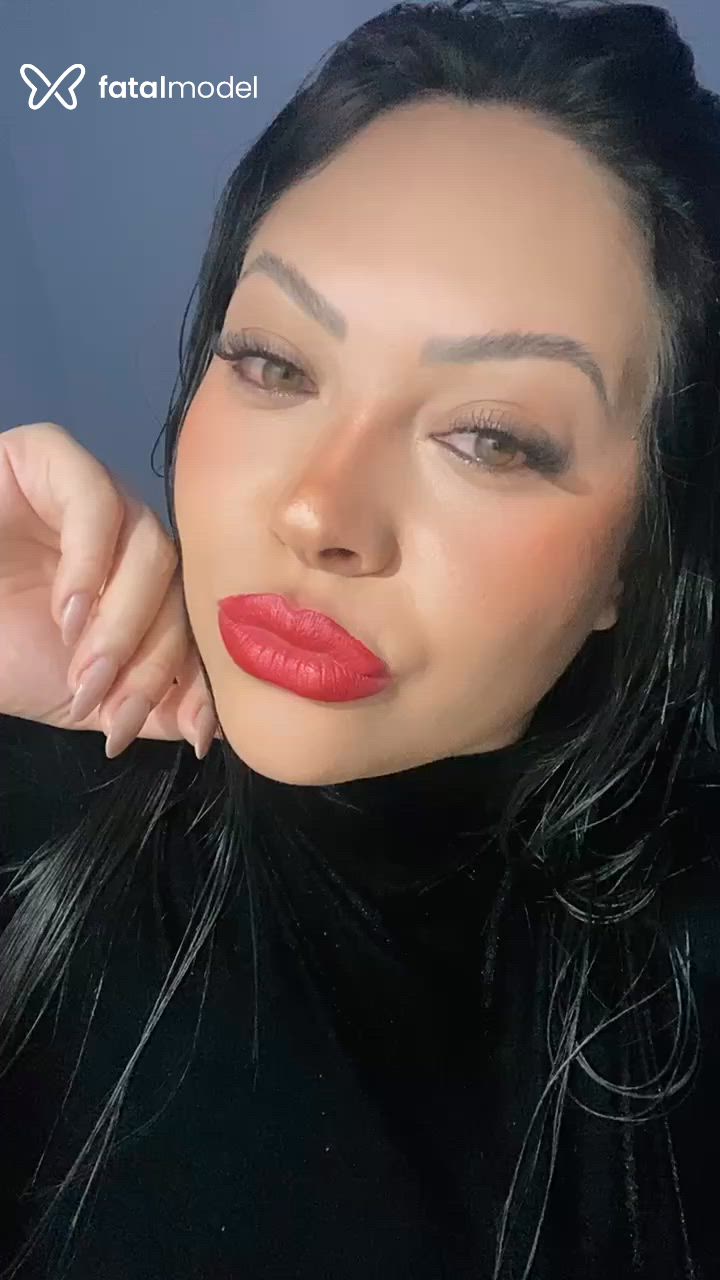 Acompanhante mulher morena (o) de olhos mel - Gabriele Acompanhante mulher morena (o) de olhos mel - Gabriele