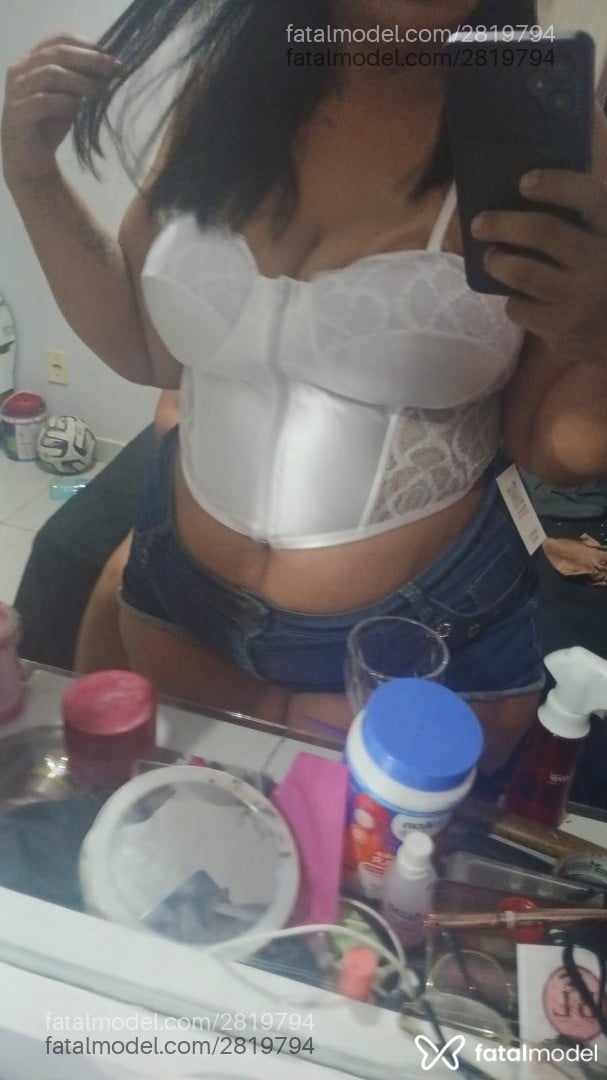 Acompanhante mulher morena (o) de olhos castanhos - Bruna Santos