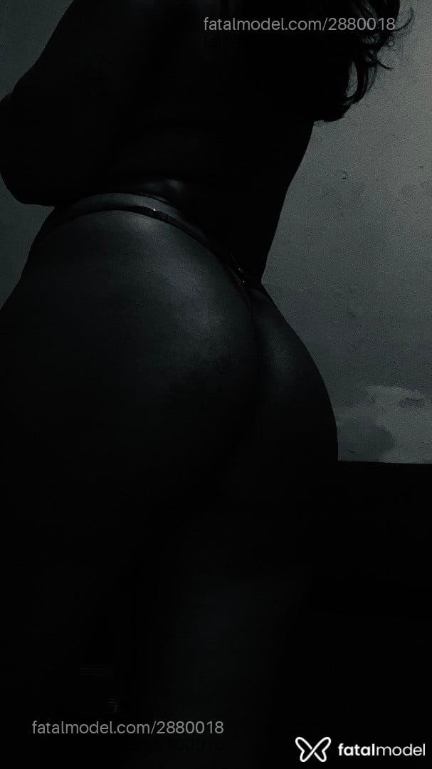 Acompanhante mulher morena (o) de olhos pretos - Luiza Andrade