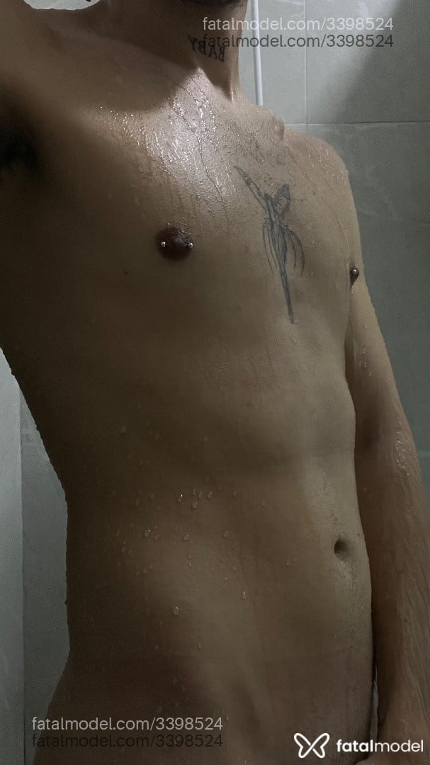 Acompanhante homem morena (o) de olhos castanhos - Nicolas