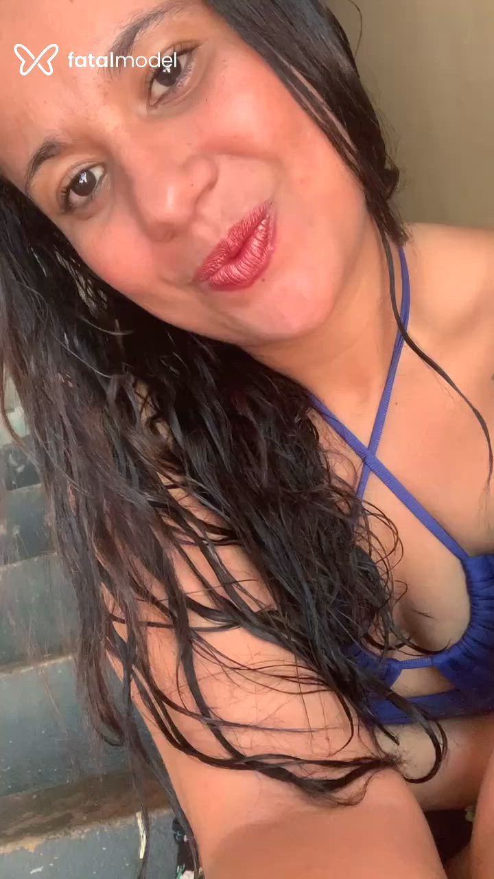 Acompanhante mulher morena (o) de olhos pretos - Jayne