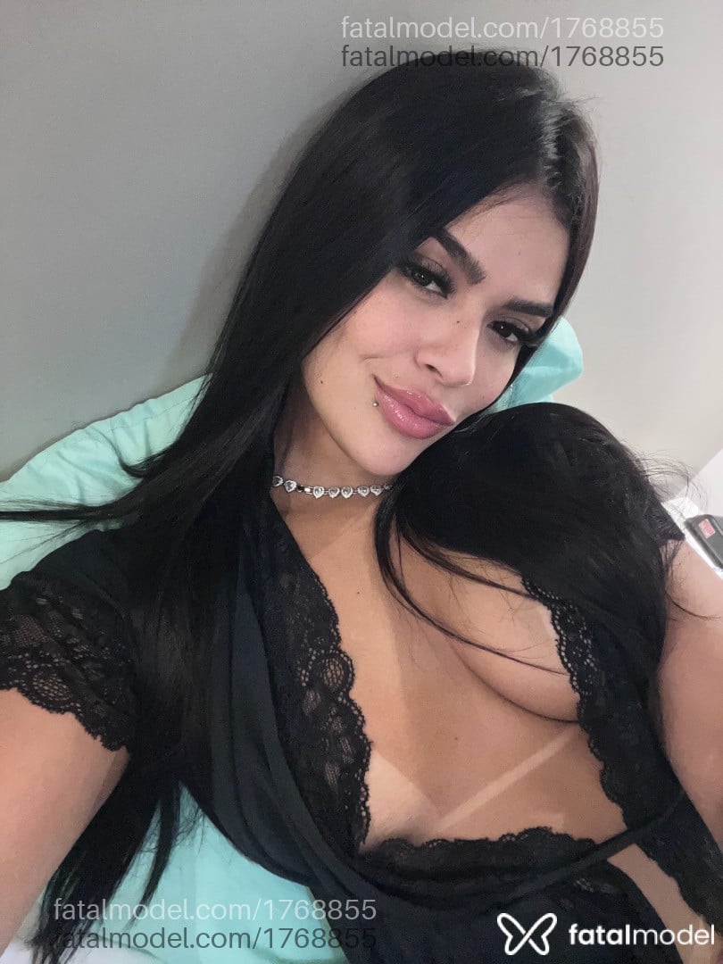 Acompanhante mulher morena (o) de olhos castanhos - Luana Melo