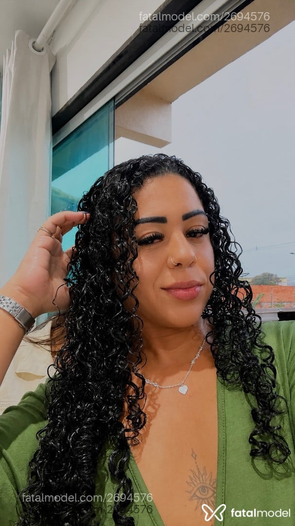 Acompanhante mulher morena (o) de olhos pretos - Khailla
