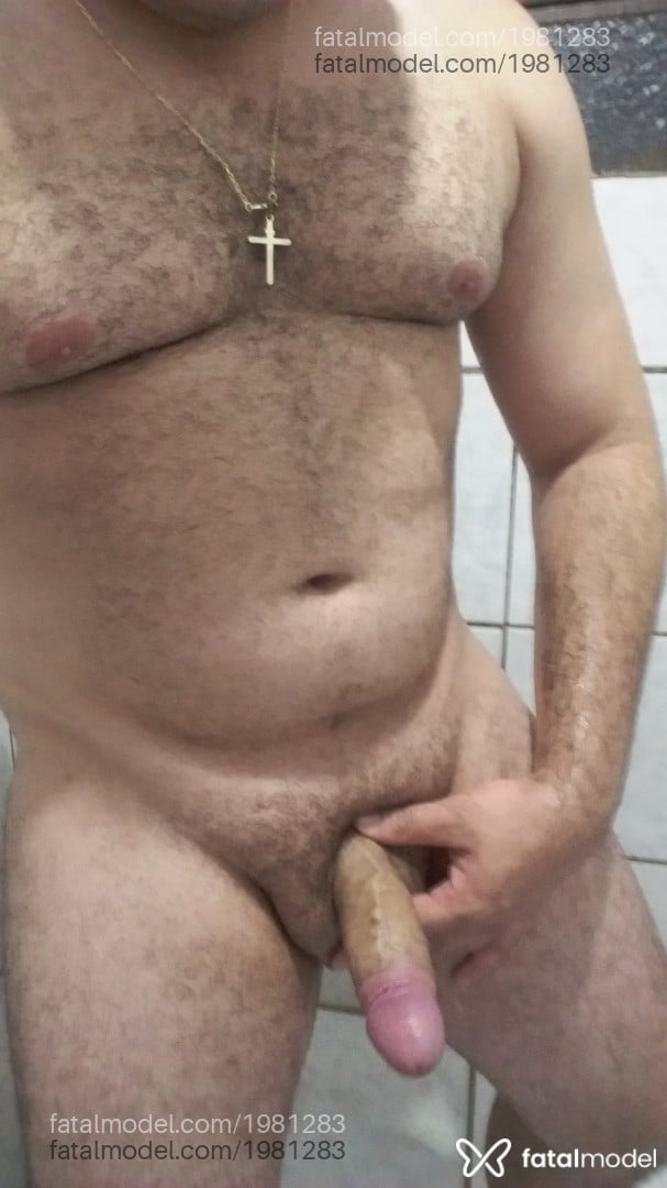 Acompanhante homem com cabelo castanho de olhos mel - Casadodiscreto