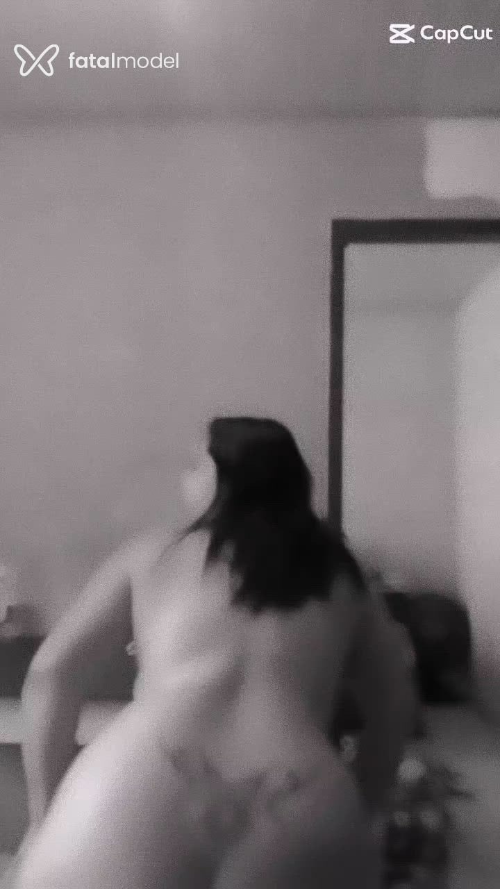 Acompanhante mulher morena (o) de olhos castanhos - Luiza