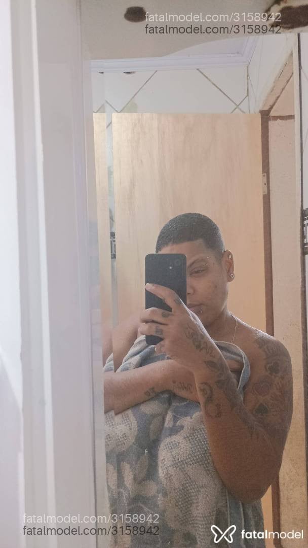 Acompanhante mulher morena (o) de olhos castanhos em Virtual - Ana Paula
