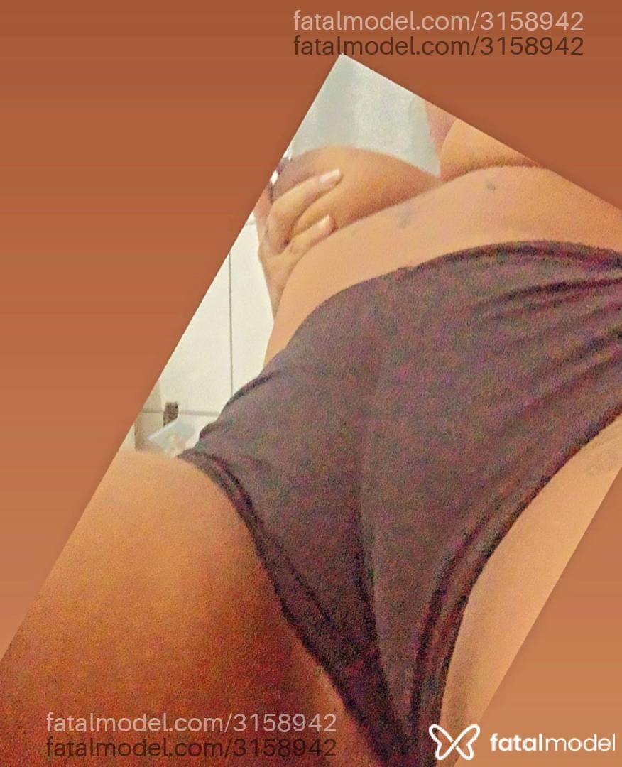 Acompanhante mulher morena (o) de olhos castanhos - Mel Mel