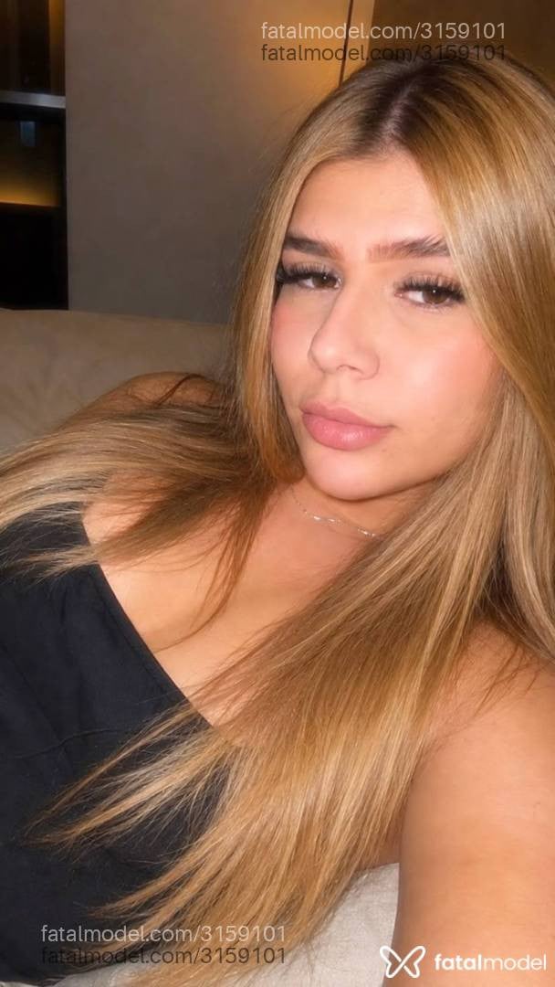 Acompanhante mulher ruiva (o) de olhos mel - Bella