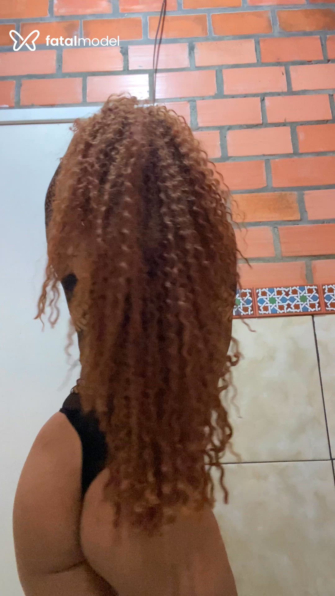 Acompanhante mulher ruiva (o) de olhos castanhos - Natasha