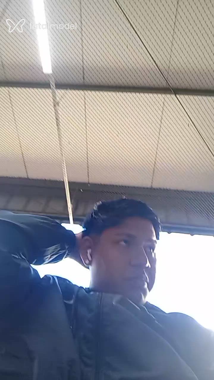 Acompanhante homem sem cabelo de olhos pretos - Tarlisson Acompanhante homem sem cabelo de olhos pretos - Tarlisson
