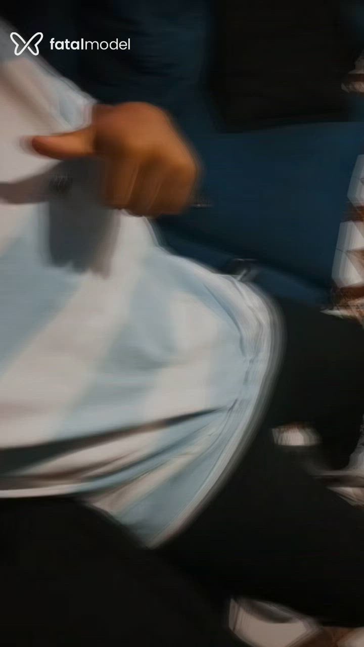 Acompanhante homem sem cabelo de olhos pretos - Tarlisson Acompanhante homem sem cabelo de olhos pretos - Tarlisson
