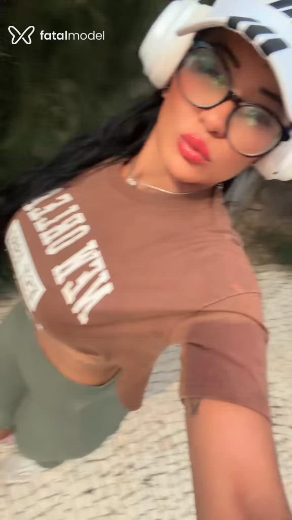 Acompanhante mulher morena (o) de olhos pretos - Luara Rodrigues Acompanhante mulher morena (o) de olhos pretos - Luara Rodrigues