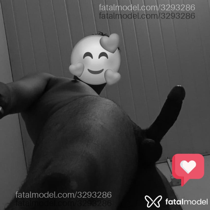 Acompanhante homem morena (o) de olhos pretos - Descon