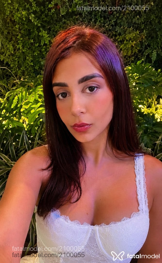 Acompanhante mulher ruiva (o) de olhos castanhos - Larah Acompanhante mulher ruiva (o) de olhos castanhos - Larah
